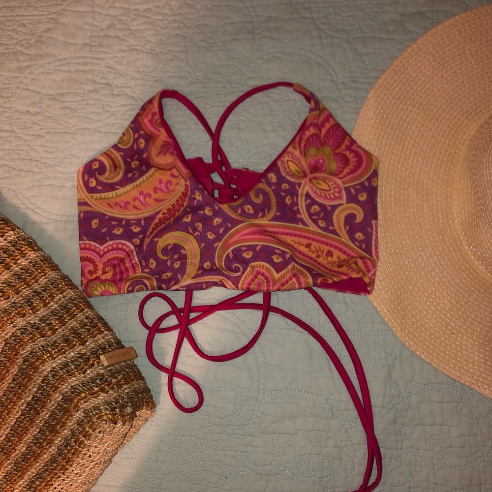 LACE UP BIKINI TOP